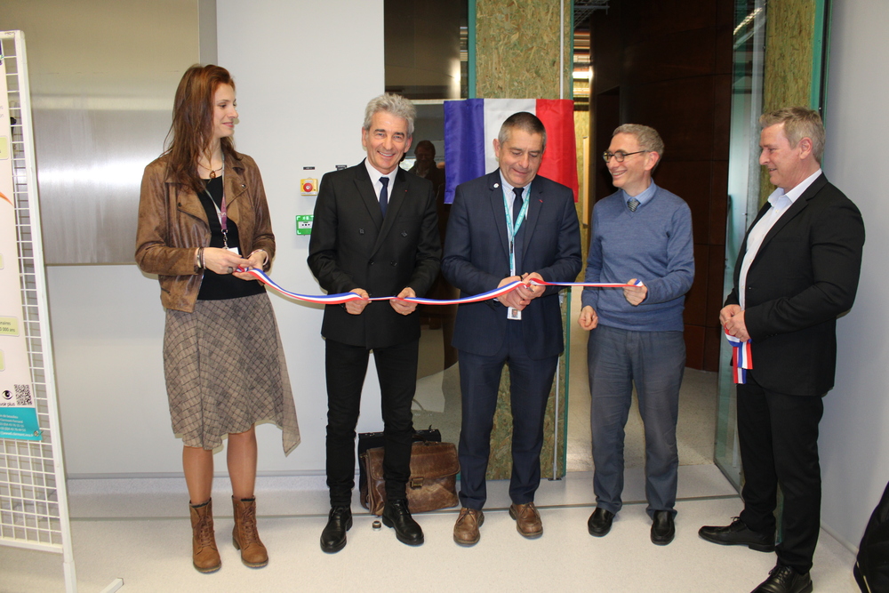 Le PALEOLAB a ��t�� inaugur�� sur le site INRAE des C��zeaux par Mathias Bernard, Pr��sident de l'UCA et Emmanuel Hugo, Pr��sident du Centre INRAE Clermont-Auvergne-Rh?ne-Alpes, en pr��sence de Jean-Pierre Brenas, Conseiller r��gional AURA ? INRAE